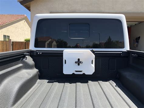 Mounting Up A Rotopax Jeep Gladiator Jt News Forum Community