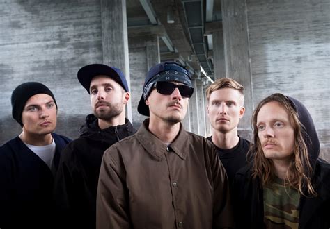 negative  capn metal