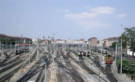 Maltempo In Francia Il Treno Dei Pellegrini Per Lourdes Fermo A Porta