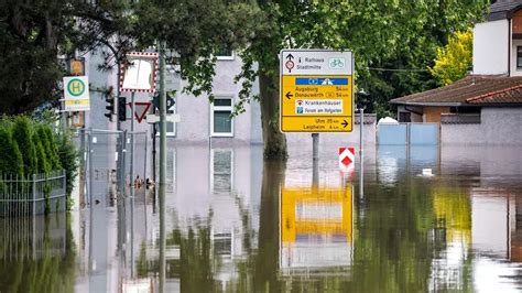 Mehrere Landkreise Rufen Katastrophenfall Aus Situation In G Nzburg