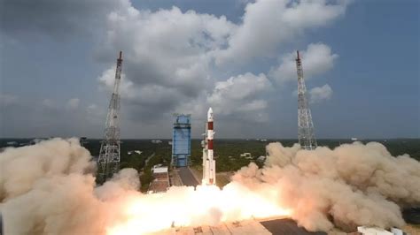 Isro Launches Pslv C54 Rocket Carrying 9 Satellites 8 Nanosatellites