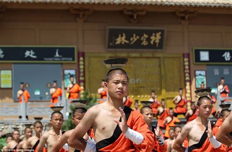 Shaolin Kung Fu Monks Meditate Under The Scorching Sun In Stunning