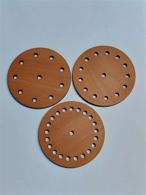 Discs For Disk Weaving With Patterns For Reweaving Nesting Cords