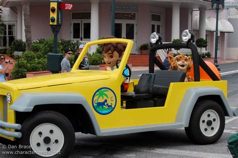 Character Party Zone Dora And Diego Universal Studios Uni Flickr