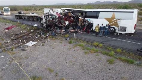 México Sonora Violento Accidente En Una Carretera Deja Al Menos 16 Muertos Y 22 Heridos En