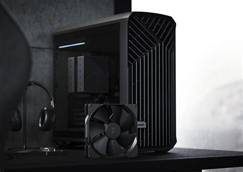 Riders in the storm: Fractal Design Torrent RGB Review - Airflow test ...