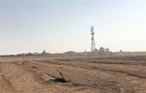 Explosiones Sacuden Base De Tropas Estadounidenses En El Desierto Sirio