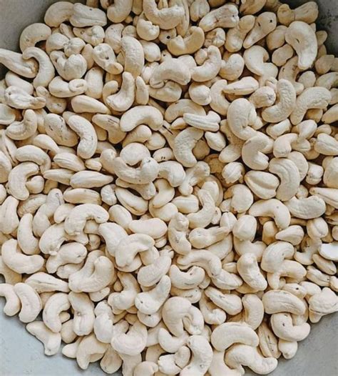 Raw White W Dried Cashew Nuts Packaging Size Loose At Rs