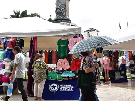 Comerciantes Que Participaron En La Feria Ciudadana Del Parque