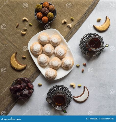 Fondo De Los Dulces Del Ramad N Galletas Del Banquete Isl Mico Del EL