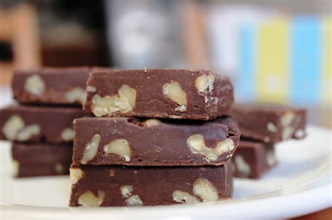 Une Gourmande Au Qu Bec Fudge Facile Au Chocolat Et Aux Noix