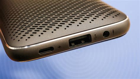 Harman Kardon Esquire Mini 2 review: A slim Bluetooth speaker that ...