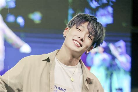 Bobby Ikon Smile