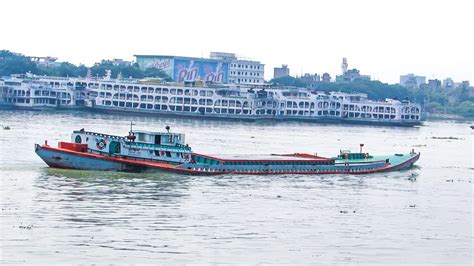 Sand Bulkhead M B AL RAOHA 1 In Deep River M 21245 Sand Carrying