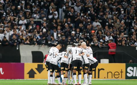 Com A Neo Química Arena Lotada Corinthians Recebe O Santos Pelo