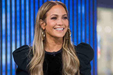 Jennifer Lopez Shows Off Her Thong And Its Looking Good