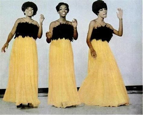 Martha Reeves And The Vandellas L R Rosalind Ashford Betty Kelly And