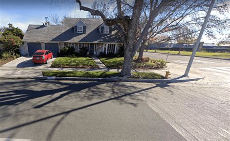 Allison Mack Served In Civil Lawsuit Photos Of House She Lives In