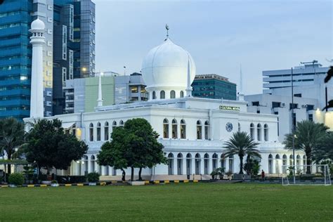 4 Al Azhar Mosque Front View Images, Stock Photos, 3D objects ...