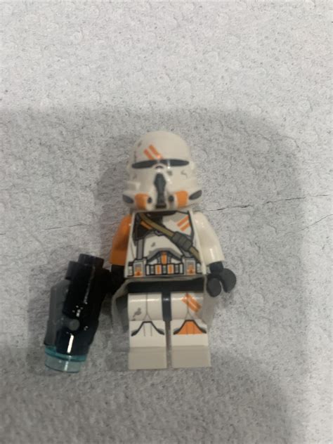 Official Lego Star Wars Airborne Clone Trooper 212th Attack Battalion