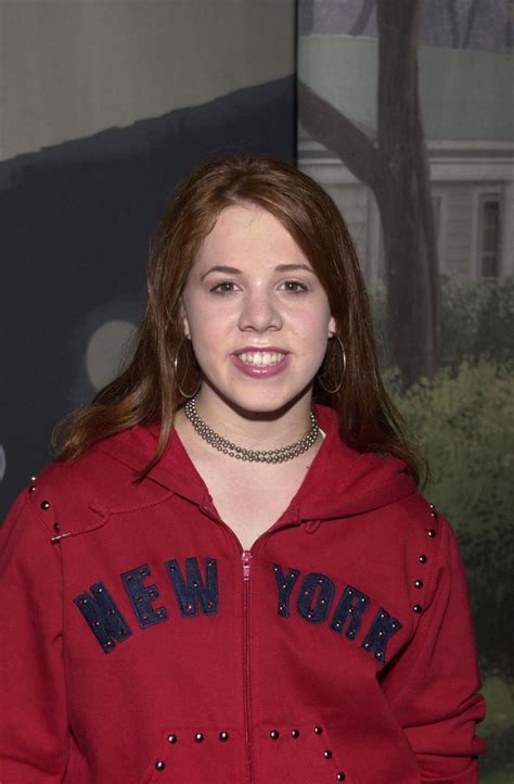 Pictures of Lynsey Bartilson