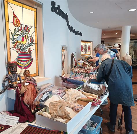 Weaving Past And Present At Penn Dry Goods Textile Show Antiques And