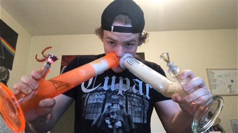 Hitting Two Bongs At The Same Time It Worked Youtube