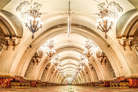 Von Moskau Bis Kasan Russlands U Bahn Stationen Mit Den Augen Der