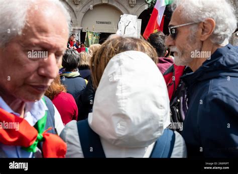 Italian resistance movement fascist woman hi-res stock photography and ...