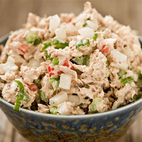 12 Dressings that Go Well with Tuna Salad - Happy Muncher