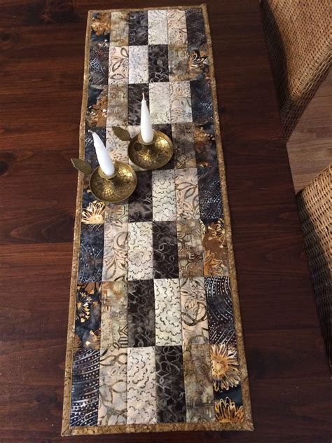 Cool Idea Using Strip Sets Batik Table Runners Quilted Table