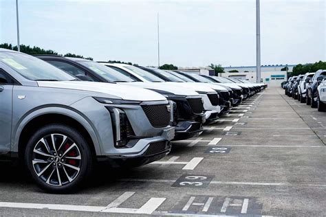 All New 2025 Cadillac XT5 Makes World Debut In China