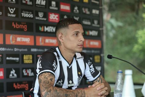 Ap S Protesto Da Torcida Do Galo Arana Quebra Sil Ncio E Manda A Real