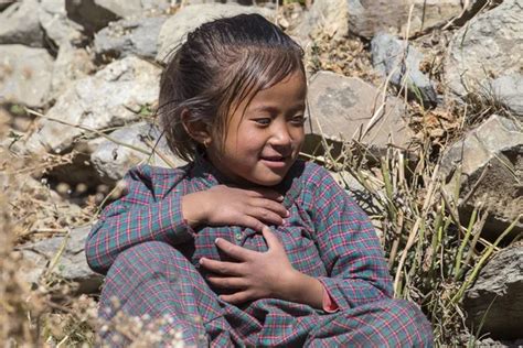 Photography Nepali Boy Pic Poor Children On The Street In Himalayan