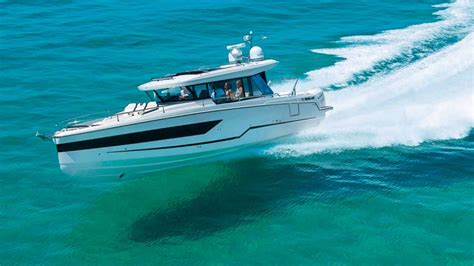 Wellcraft 435 set to launch at 2023 Cannes Yachting Festival