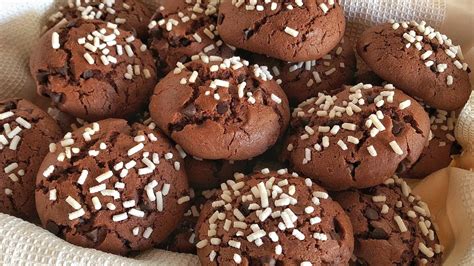 Biscotti Inzupposi Al Cioccolato Di Benedetta Ricetta Facile Youtube