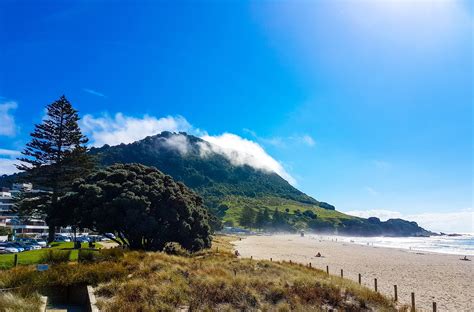 Mount Maunganui Beach, Mount Maunganui holiday accommodation: holiday houses & more | Stayz