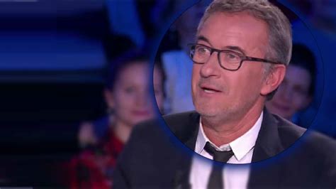 Christophe Dechavanne subit un accident en direct Léa Salamé