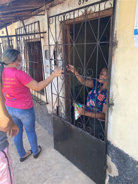 Vereadora Leda Torres realiza entrega de cestas básicas para famílias