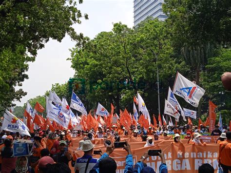 Aksi Unjuk Rasa Partai Buruh Hari Ini Bawa Enam Tuntutan Parade Id