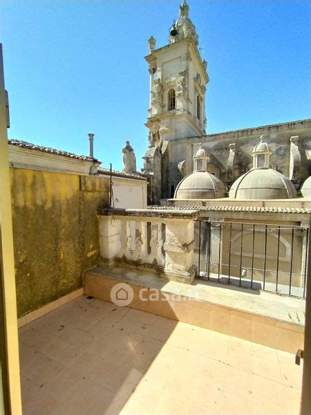 Casa Indipendente In Vendita In Zona Centro A Ragusa Mq Casa It