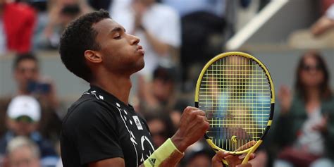 Roland Garros Félix Auger Aliassime Batalla Duro Para Vencer Al