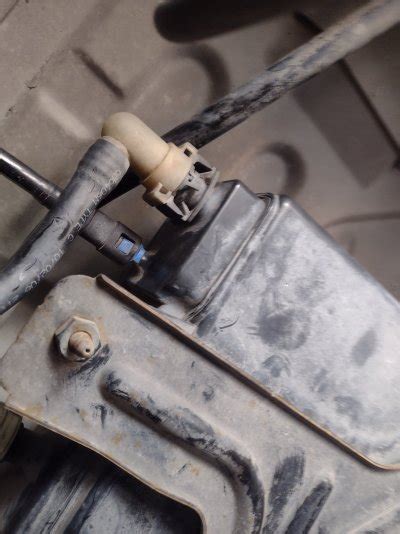 Cant Remove Hoses From Evap Charcoal Canister Chevy Tahoe Forum Gmc