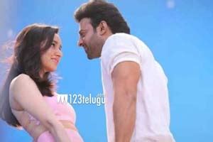 Saaho First Day First Show Updates Prabhas Shraddha Kapoor Saaho Live