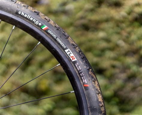 Challenge Gravel Grinder Tlr 700 X 42 Gravel Tyres Advntrcc