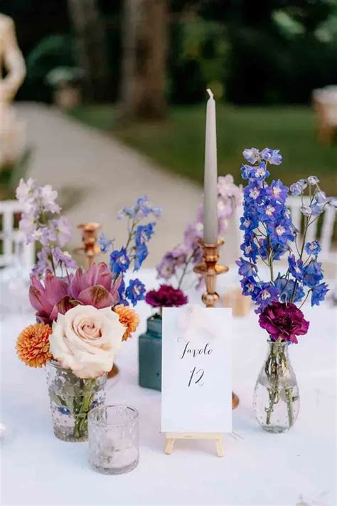 Bud Vase Centerpiece Ideas Wedding Event Florals Decor