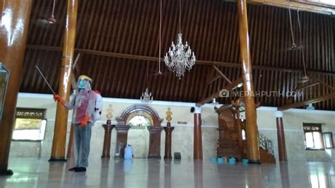 Jam Matahari Masjid Agung Keraton Surakarta Peninggalan Pb Viii