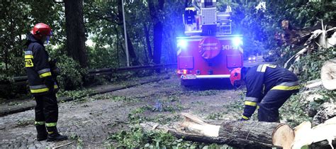 Idą burze grad i silny wiatr Na Warmii i Mazurach znów może być