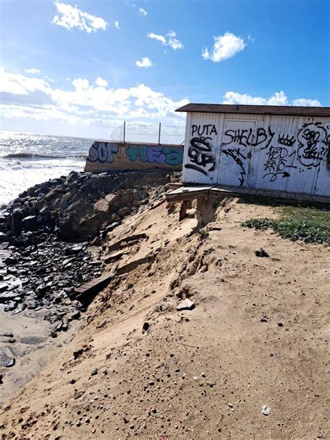 El Ayuntamiento de Punta retira el módulo de playa de El Portil que