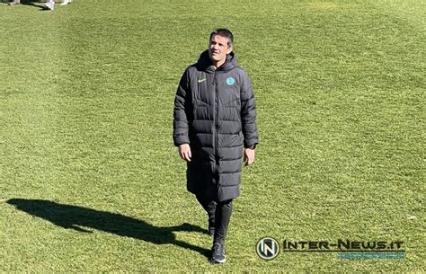 Inter Il Successore Di Chivu In Primavera Gi In Sede Vertice